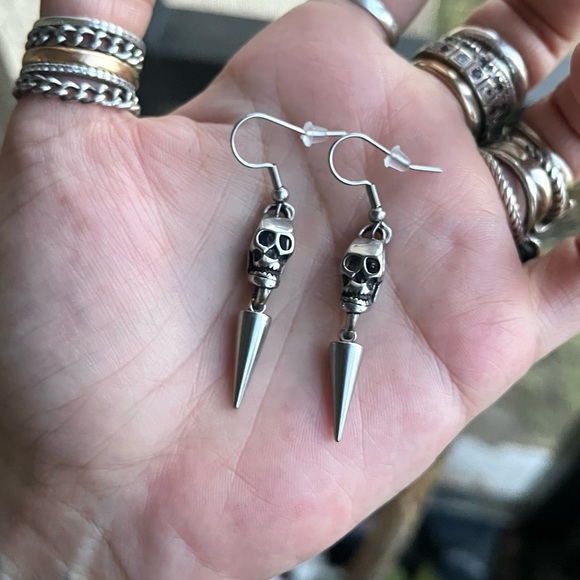 Skull dangly earrings with silver spikes boho goth punk stainless steel - Picture 2 of 14